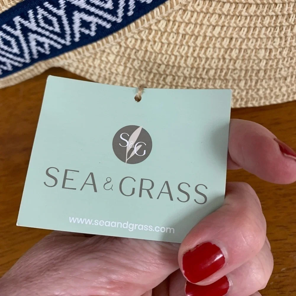 Sea and Grass lightweight straw visor one size foldable packable! NEW